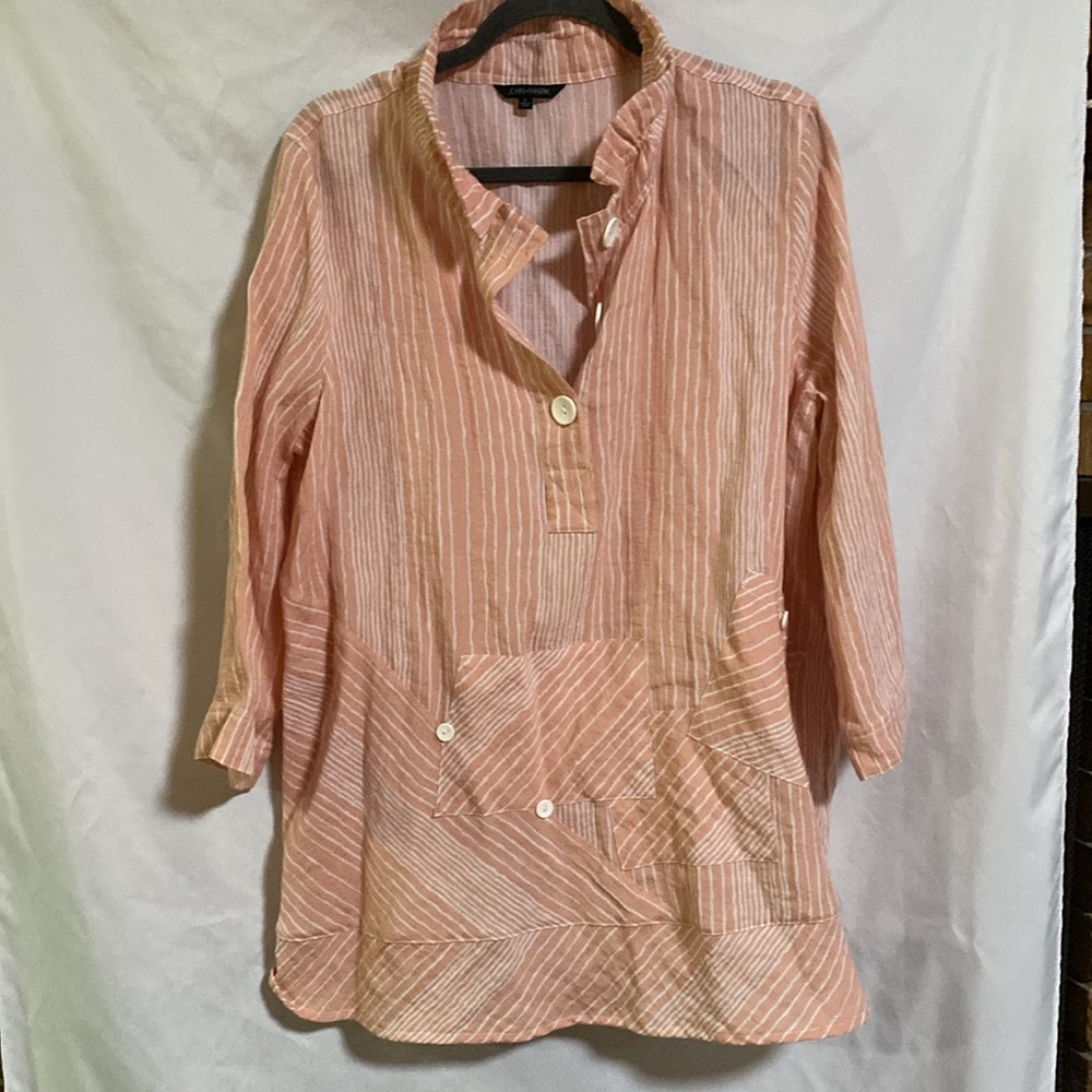 John Mark Orange Coral Color and White Tunic Top Great Condition Viscose
